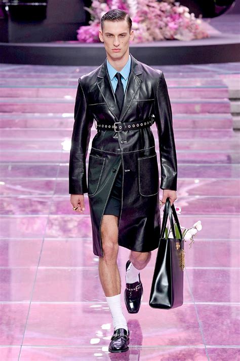 sfilata versace uomo primavera estate 2020|Sfilate Versace .